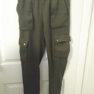 H&M.green cargo pants, size 4